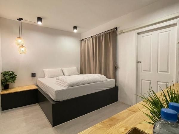 Ekanek Hostel : photo 9 de la chambre chambre lit king-size