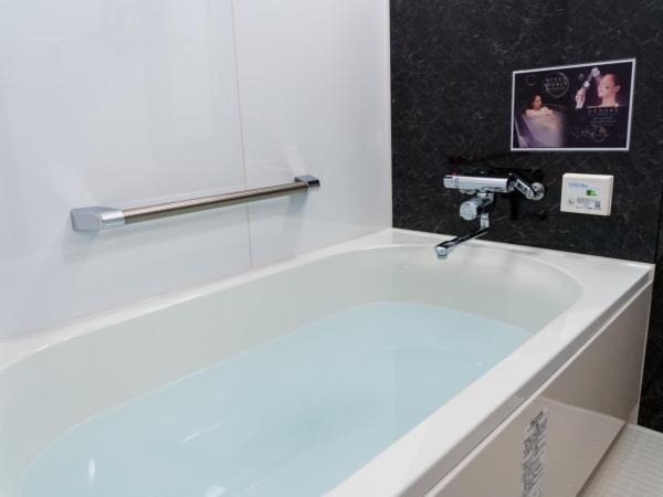 Doutonbori Crystal Hotel : photo 3 de la chambre chambre double standard avec baignoire balnéo