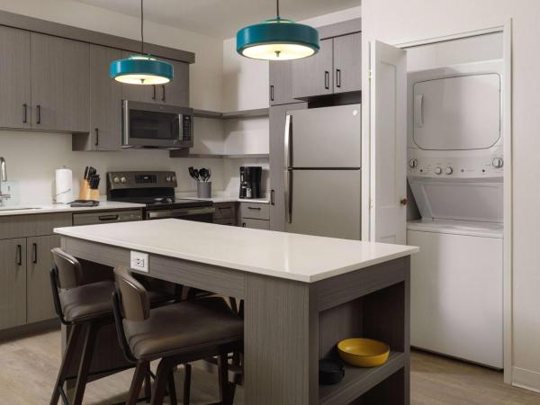 WaterWalk Extended Stay by Wyndham Tucson : photo 1 de la chambre two bedroom suite accessible tub - 2 king beds