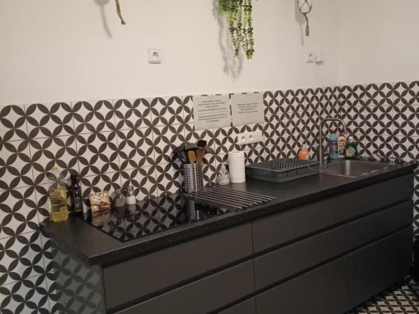 Hostel Eleven : photo 4 de la chambre hébergement 1 chambre (4 adultes)