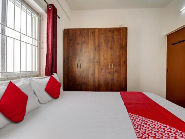 OYO 82074 Hotel Aishwarya Comfort : photo 5 de la chambre chambre double standard