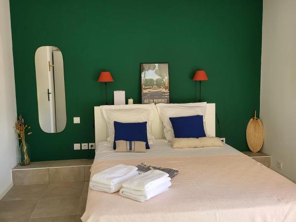 Villa Hélène : photo 1 de la chambre chambre lit queen-size