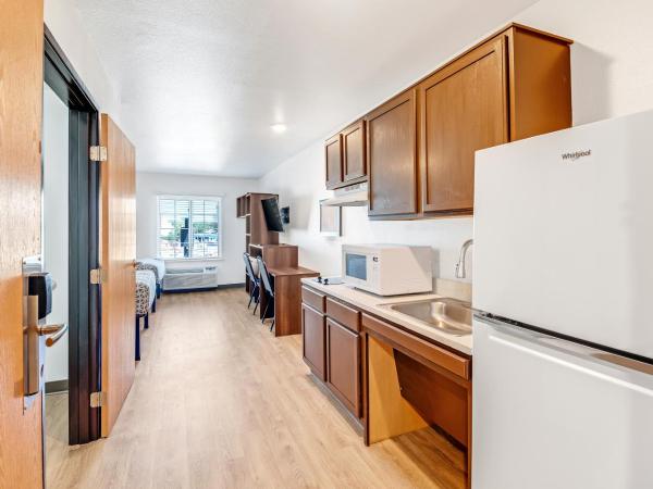 WoodSpring Suites Austin North I-35 : photo 7 de la chambre chambre double avec 2 lits doubles - non-fumeurs