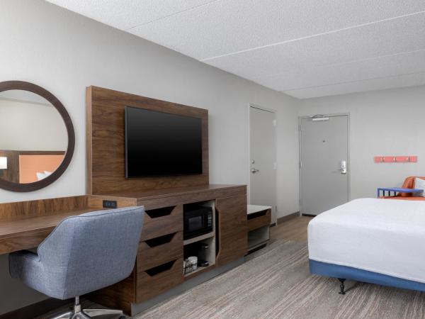 Hampton Inn Louisville Airport Fair/Expo Center : photo 8 de la chambre chambre lit king-size - non-fumeurs