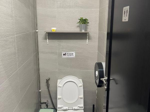 Meadows Hostel : photo 9 de la chambre lit dans dortoir mixte de 8 lits