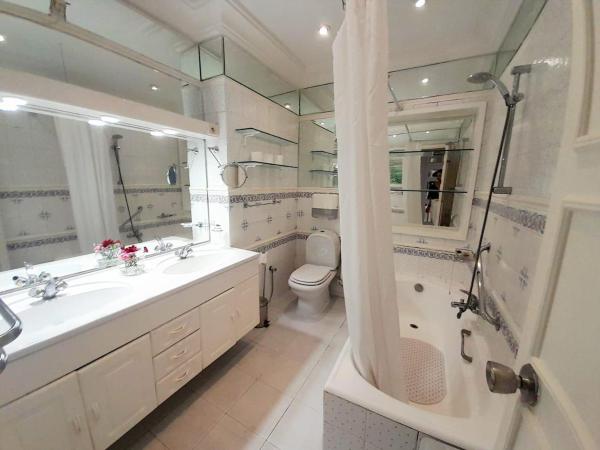 Plaza la marsa : photo 8 de la chambre suite - vue sur mer