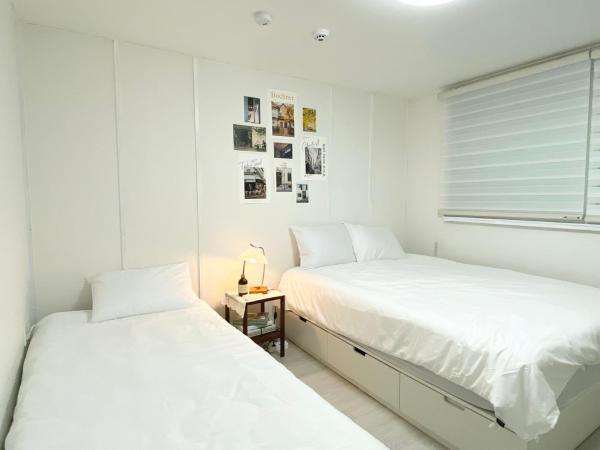 Hongdae Cozy42 : photo 9 de la chambre chambre double avec salle de bains privative