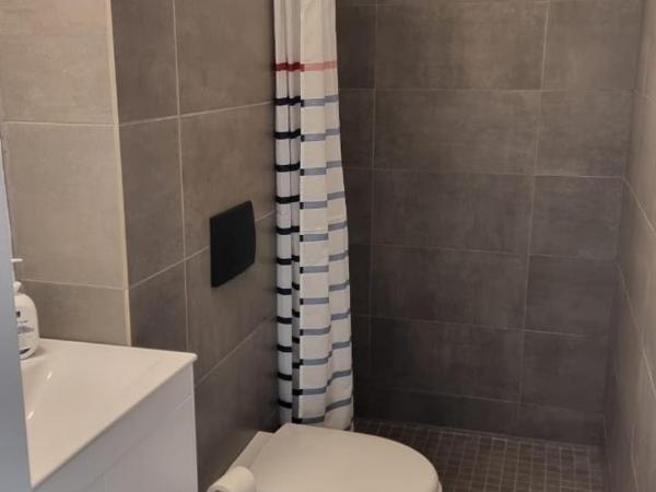 Igdlo Guesthouse : photo 1 de la chambre chambre double avec salle de bains privative