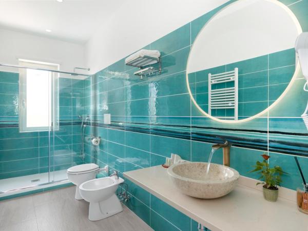 Hotel Desiree : photo 3 de la chambre suite junior - vue sur mer