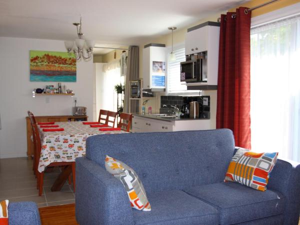 Gite Confort : photo 5 de la chambre chambre double deluxe (2 adultes + 1 enfant)