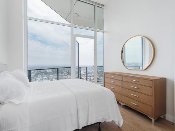 Luxury Penthouse with Stunning Views : photo 6 de la chambre chambre lit queen-size deluxe