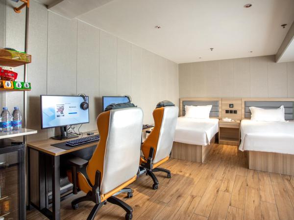 网鱼电竞酒店上海新国际博览中心店 : photo 5 de la chambre chambre double deluxe