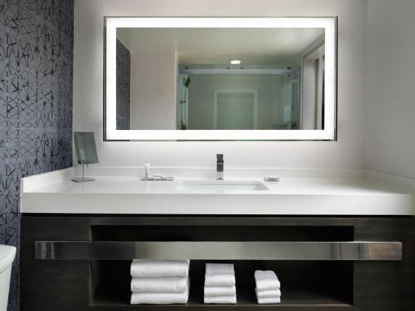 Louisville Marriott Downtown : photo 8 de la chambre chambre lit king-size ou double - Étage concierge