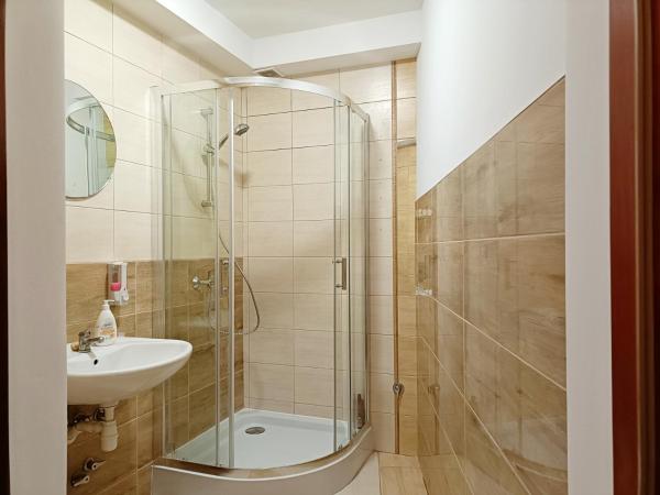 pokoje przytulnie jak w domu : photo 8 de la chambre petite chambre double