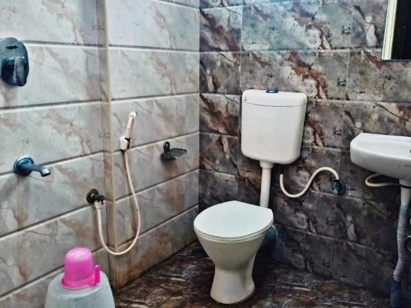 JJ Comfort Guest House : photo 8 de la chambre chambre double standard avec ventilateur