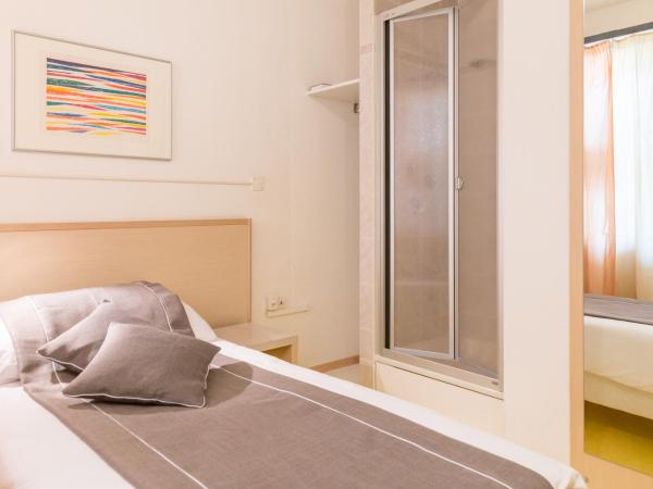 Hôtel Des Arts : photo 1 de la chambre chambre simple Économique