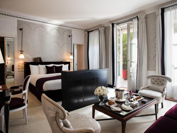 La Réserve Paris Hotel & Spa : photo 2 de la chambre suite junior avec terrasse