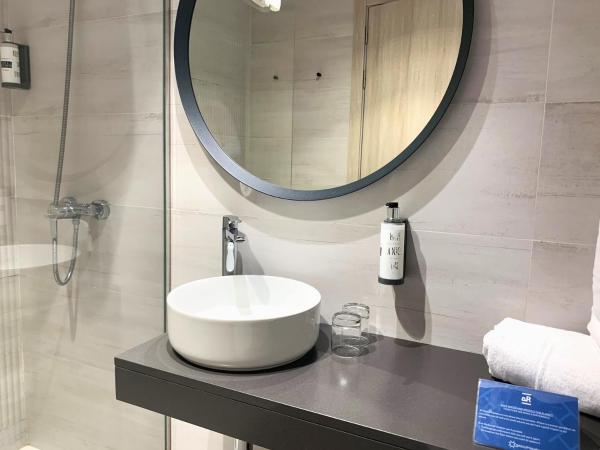 Hotel Pombal Rooms : photo 5 de la chambre chambre double ou lits jumeaux - vue sur ville