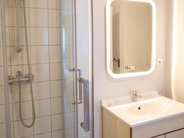 Terres de France Brest : photo 3 de la chambre studio lits jumeaux