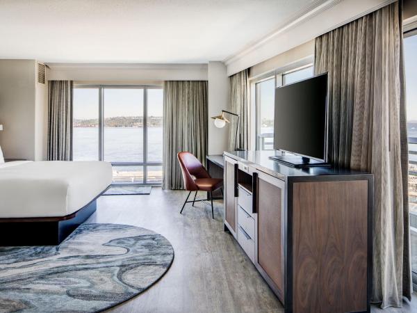 Seattle Marriott Waterfront : photo 3 de la chambre chambre lit king-size - bord de l'eau