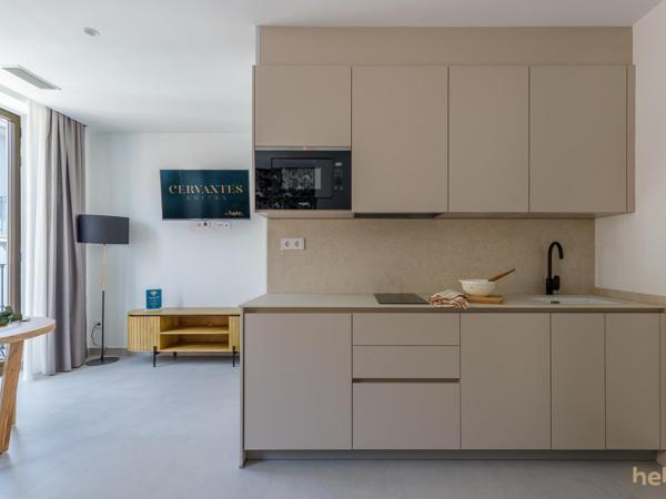 Cervantes Suites by Helo : photo 5 de la chambre appartement avec balcon