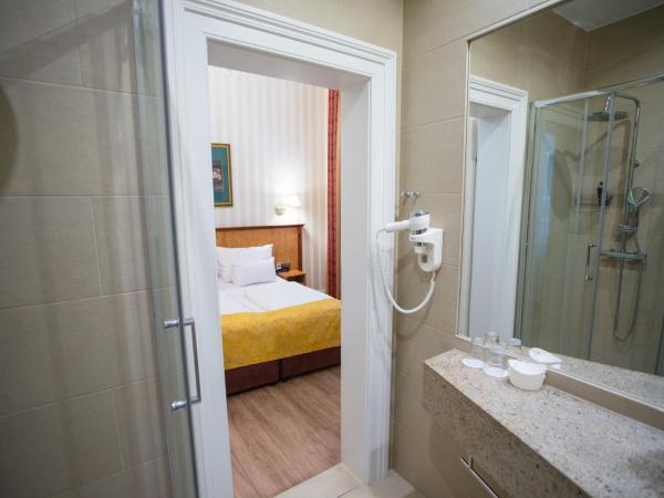 Pension Opera Suites I Self Check In : photo 9 de la chambre chambre double classique