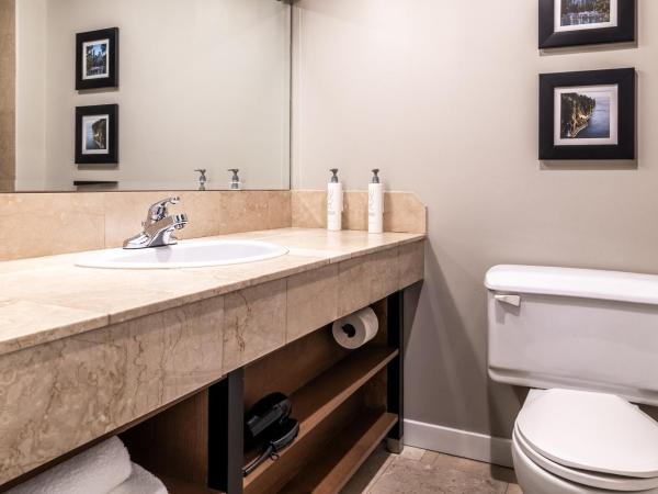 Atrium Hotel Vancouver : photo 6 de la chambre chambre standard avec 2 lits queen-size