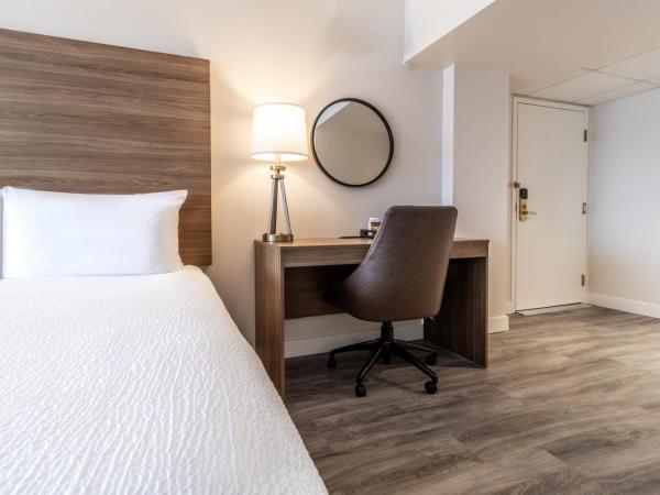 Atrium Hotel Vancouver : photo 4 de la chambre chambre double avec 2 lits doubles - accessible aux personnes à mobilité réduite