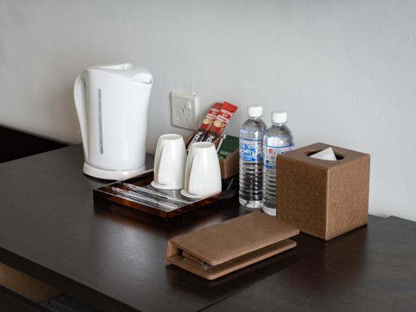 Pan Borneo Hotel Kota Kinabalu : photo 4 de la chambre city view /mountain view room