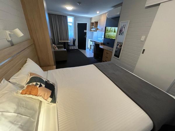 Frewville Motor Inn : photo 8 de la chambre studio lit queen-size