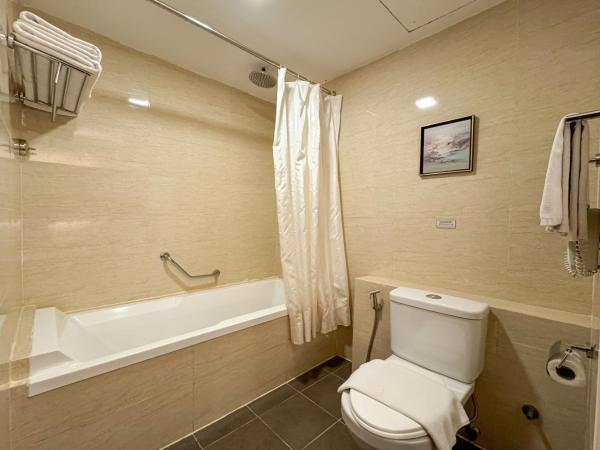 Pan Borneo Hotel Kota Kinabalu : photo 1 de la chambre family room with complimentary airport shuttle