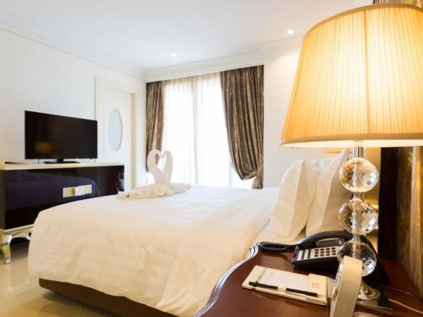 LK President : photo 1 de la chambre suite 2 chambres avec lit king-size