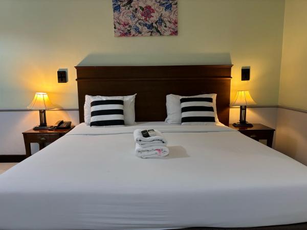 Sutus Court 1 : photo 6 de la chambre chambre double standard