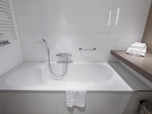 Van der Valk Hotel Haarlem : photo 6 de la chambre chambre triple confort plus