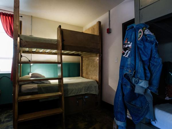 Firehouse Hostel : photo 4 de la chambre lit superposé dans dortoir pour femmes