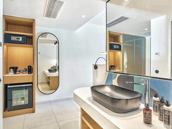 Paralos Kosta Alímia : photo 4 de la chambre suite junior - vue sur mer