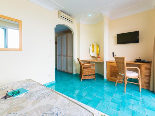 Hotel Terme Zi Carmela : photo 8 de la chambre chambre double deluxe