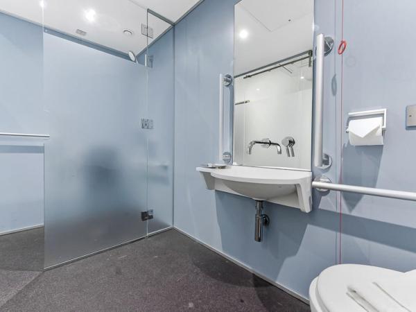 The Z Hotel Strand : photo 4 de la chambre chambre double - accessible aux personnes à mobilité réduite (sans fenêtre)