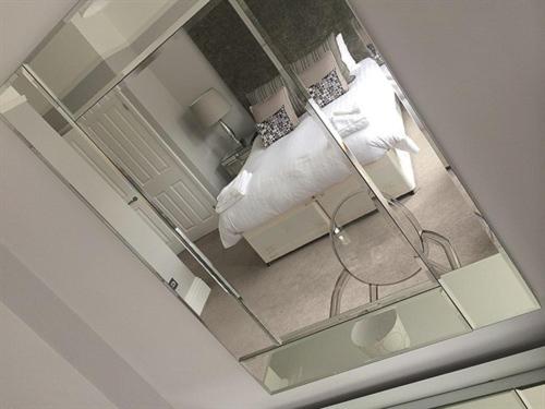 Alum Chine Beach House : photo 4 de la chambre appartement deluxe