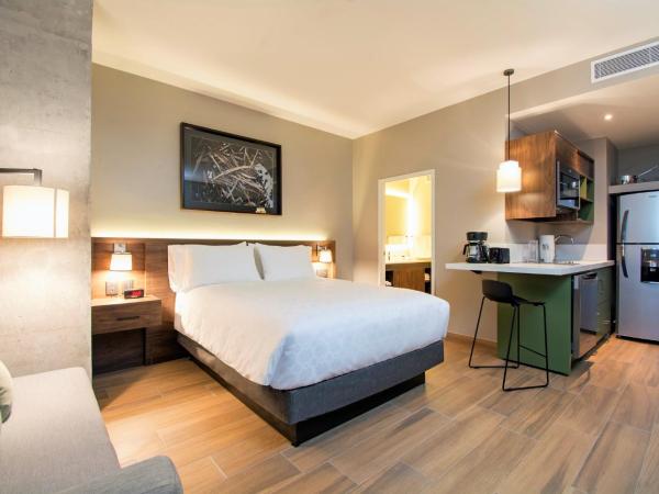 Staybridge Suites - Guadalajara Novena, an IHG Hotel : photo 5 de la chambre suite studio lit queen-size