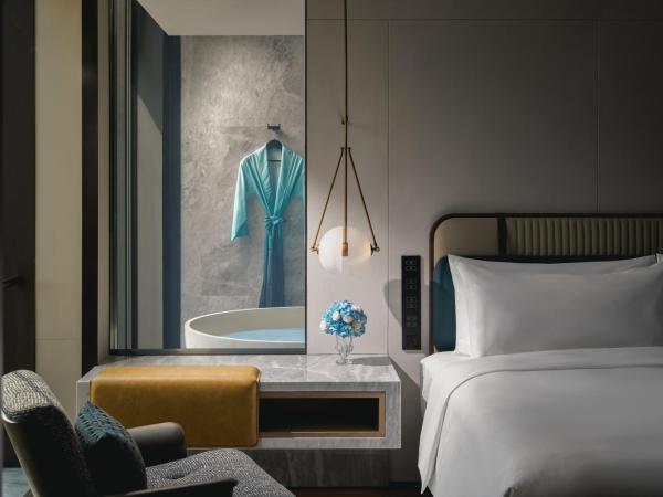 Hotel Indigo Suzhou Jinji Lake, an IHG Hotel : photo 1 de la chambre one-bedroom suite jinji lake view