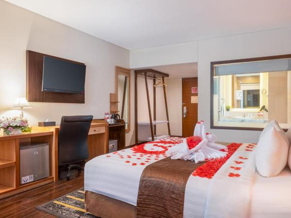 Merapi Merbabu Hotel Yogyakarta Powered by Archipelago : photo 2 de la chambre suite exécutive