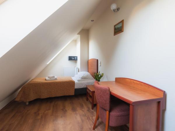 H Villa Herkules : photo 8 de la chambre chambre simple standard