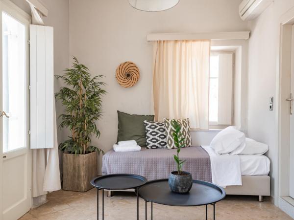 Rania Apartments Sea View : photo 5 de la chambre chambre triple supérieure