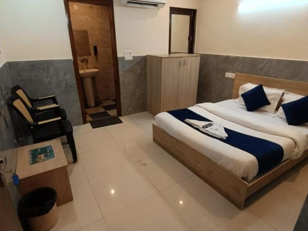 Hotel Silver Place Near IGI Airport Dwarka : photo 7 de la chambre chambre double deluxe