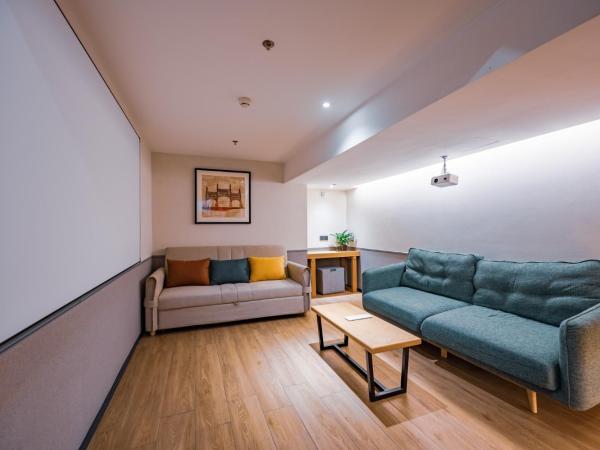 Qiu Guo Hotel Xidan Financial Street Beijing : photo 5 de la chambre chambre familiale supérieure