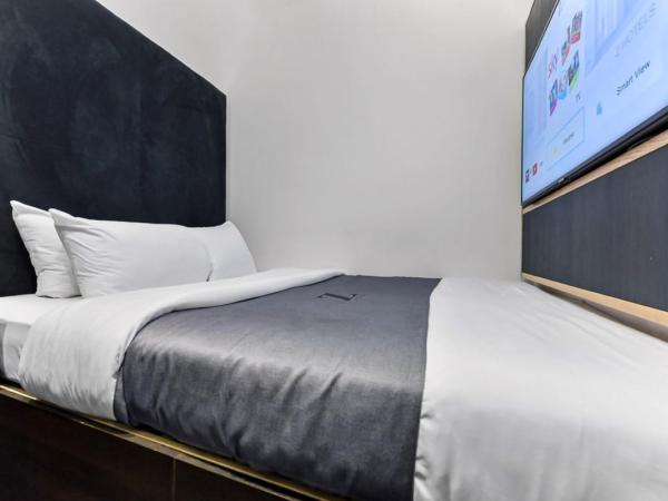 The Z Hotel Trafalgar : photo 1 de la chambre hébergement double intérieur z (sans fenêtre)