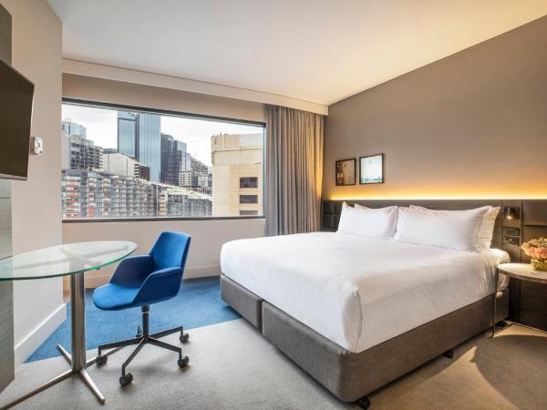 Crowne Plaza Melbourne, an IHG Hotel : photo 9 de la chambre chambre standard