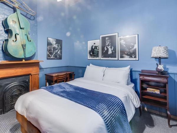 Royal Barracks Guest House : photo 1 de la chambre chambre lit queen-size