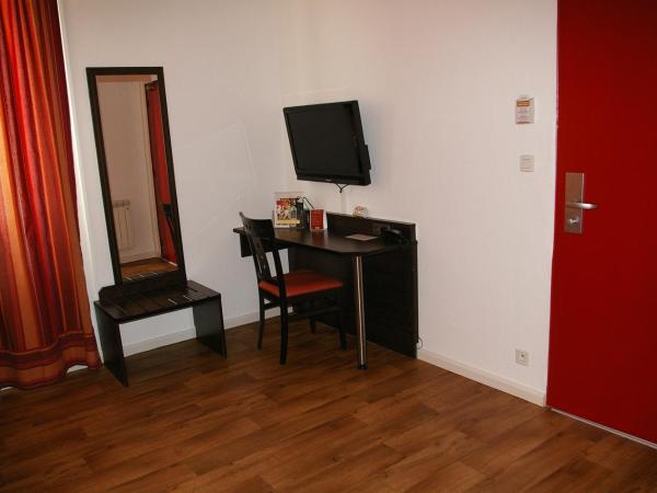 urban by balladins Perpignan : photo 2 de la chambre chambre quadruple